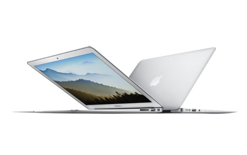 Apple MacBook Air 13" Dual-Core Intel Core i5 1.6GHz Laptop - English (2015 Model)